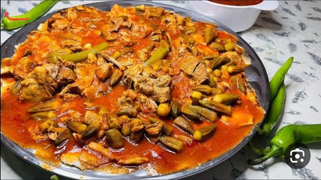 ETLİ BAMYA EKMEKLE